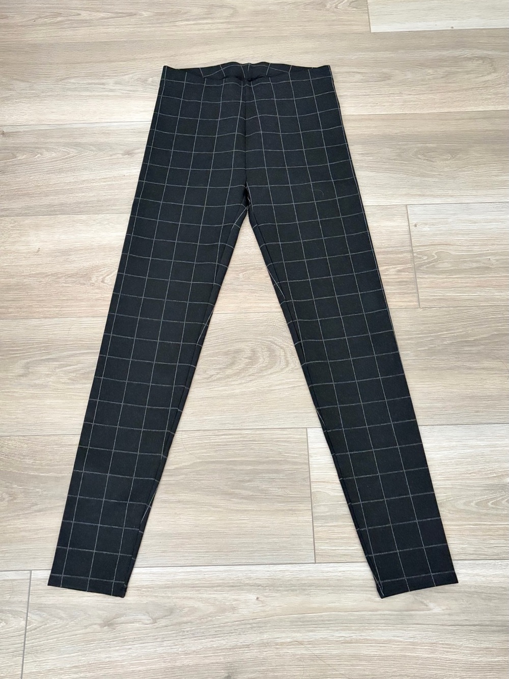 Ann Taylor-Black Windowpane Skinny Pants -S
